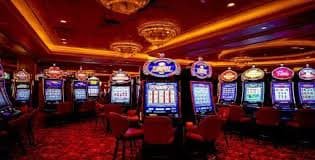 Visual Kasino dan Slot Online Modern di qqterang untuk pemain Indonesia